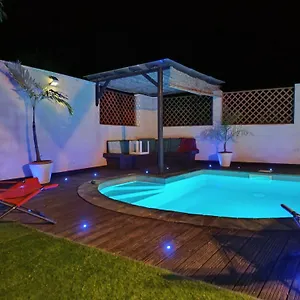 https://la-casa-mangue.comcaribbean.com